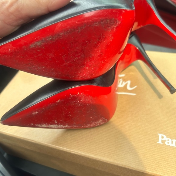 Wore 3 time for a work conference.. size 6.5 so Kate classic black pump - Picture 3 of 4